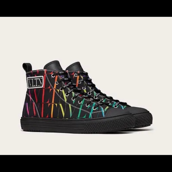 Valentino Sneakers - Picture 2 of 11